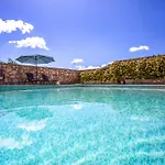 Villa Yiarios *