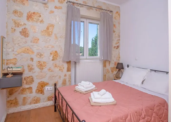 Yiarios Villa